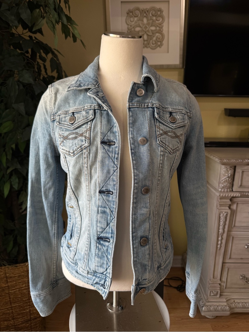 Vintage Y2K Abercrombie & Fitch Fitted Denim Jacket Medium Light Wash